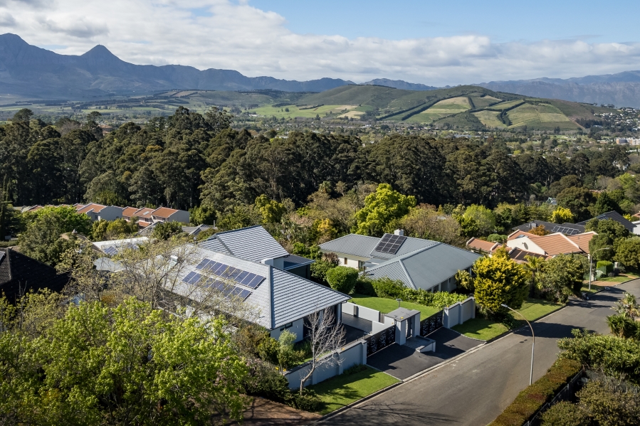 4 Bedroom Property for Sale in Helderrand Western Cape